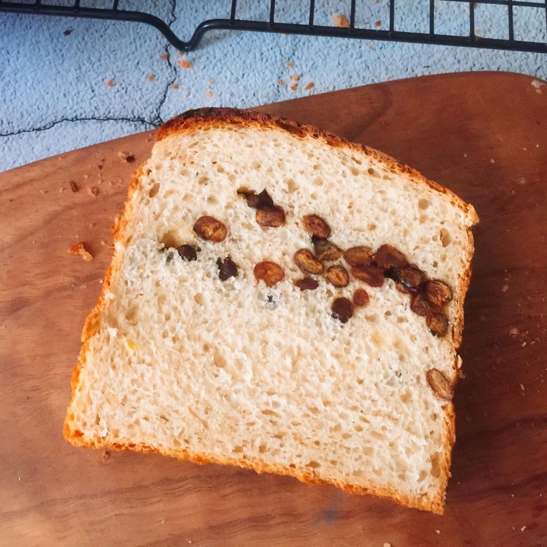 鲜奶红豆吐司