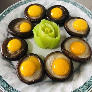 美味的香菇蒸鹌鹑蛋的做法 步骤3