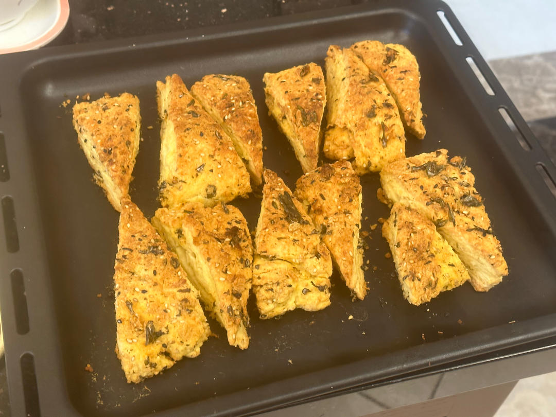 神仙美味｜咸蛋黄肉松司康