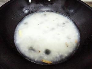 皮蛋菠菜鸡胗粥的做法 步骤3
