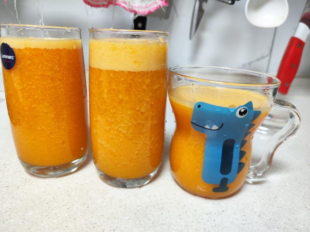 鲜榨橘子汁