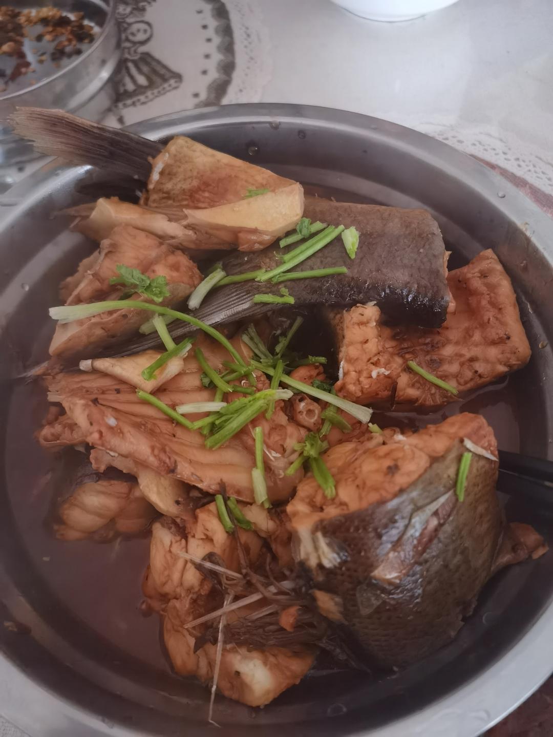 红烧鲢鱼