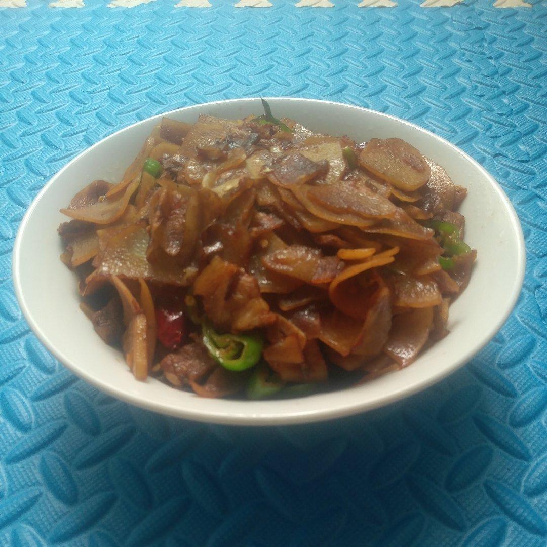 土豆片炒肉