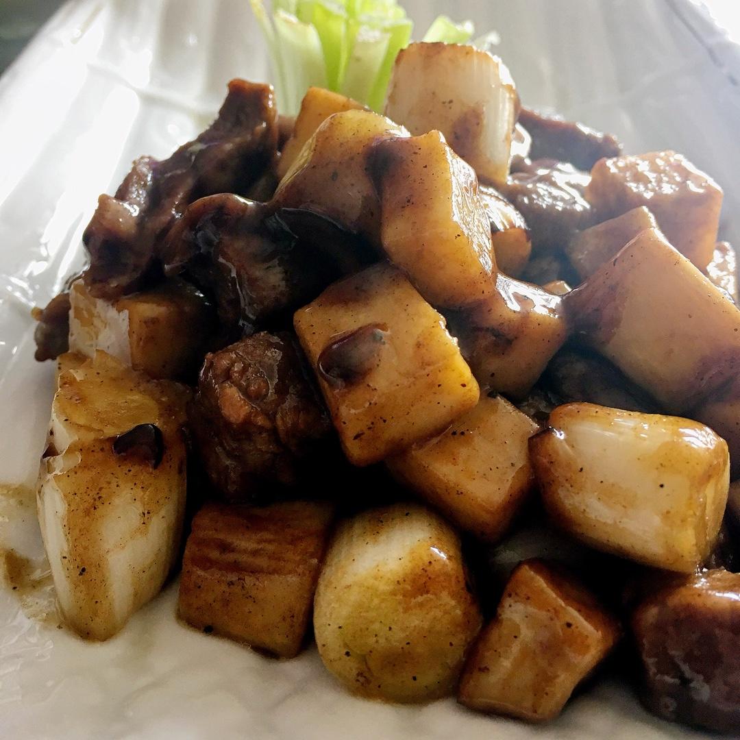 杏鲍菇黑胡椒牛肉粒