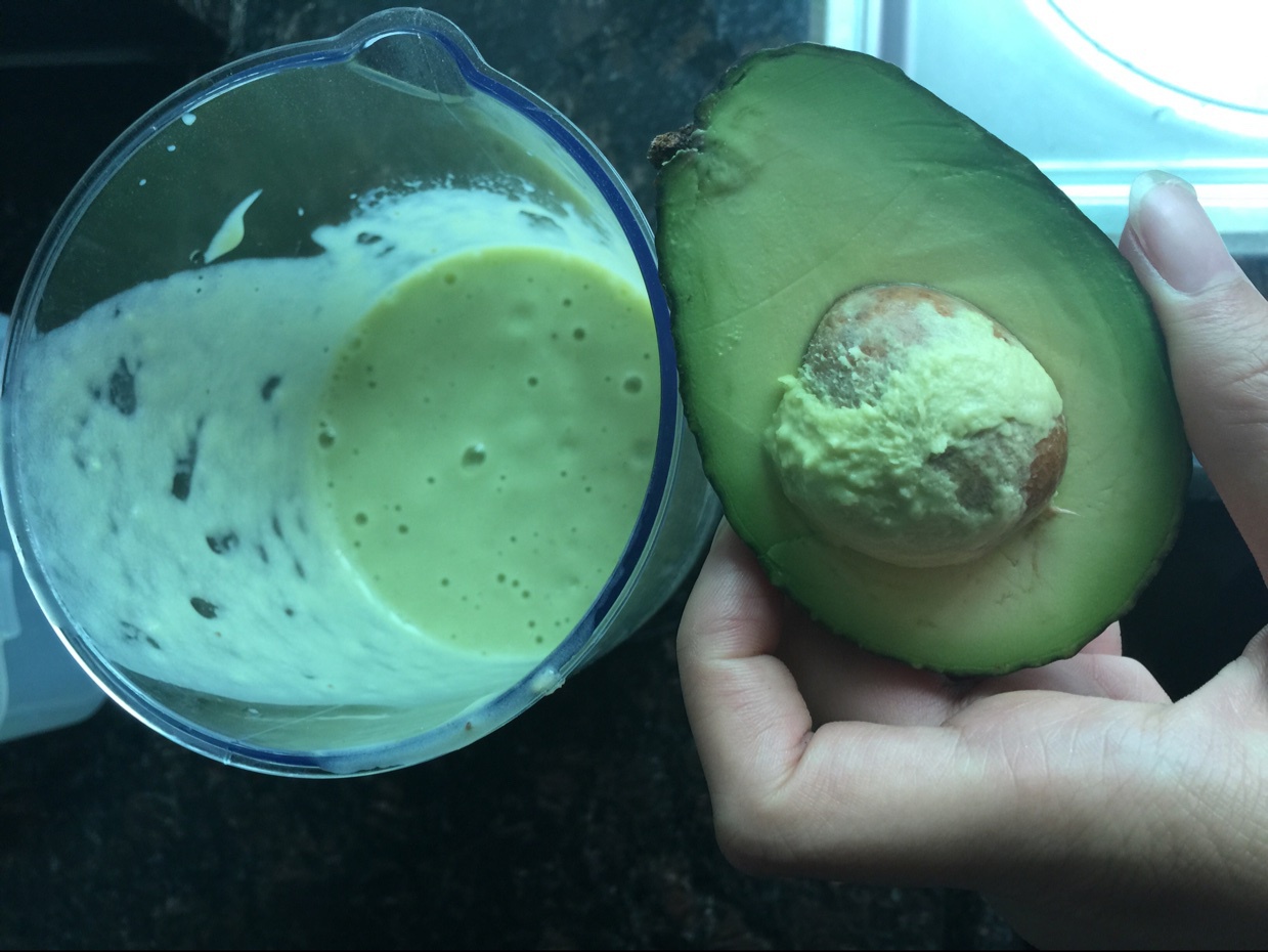 牛油果香蕉奶昔