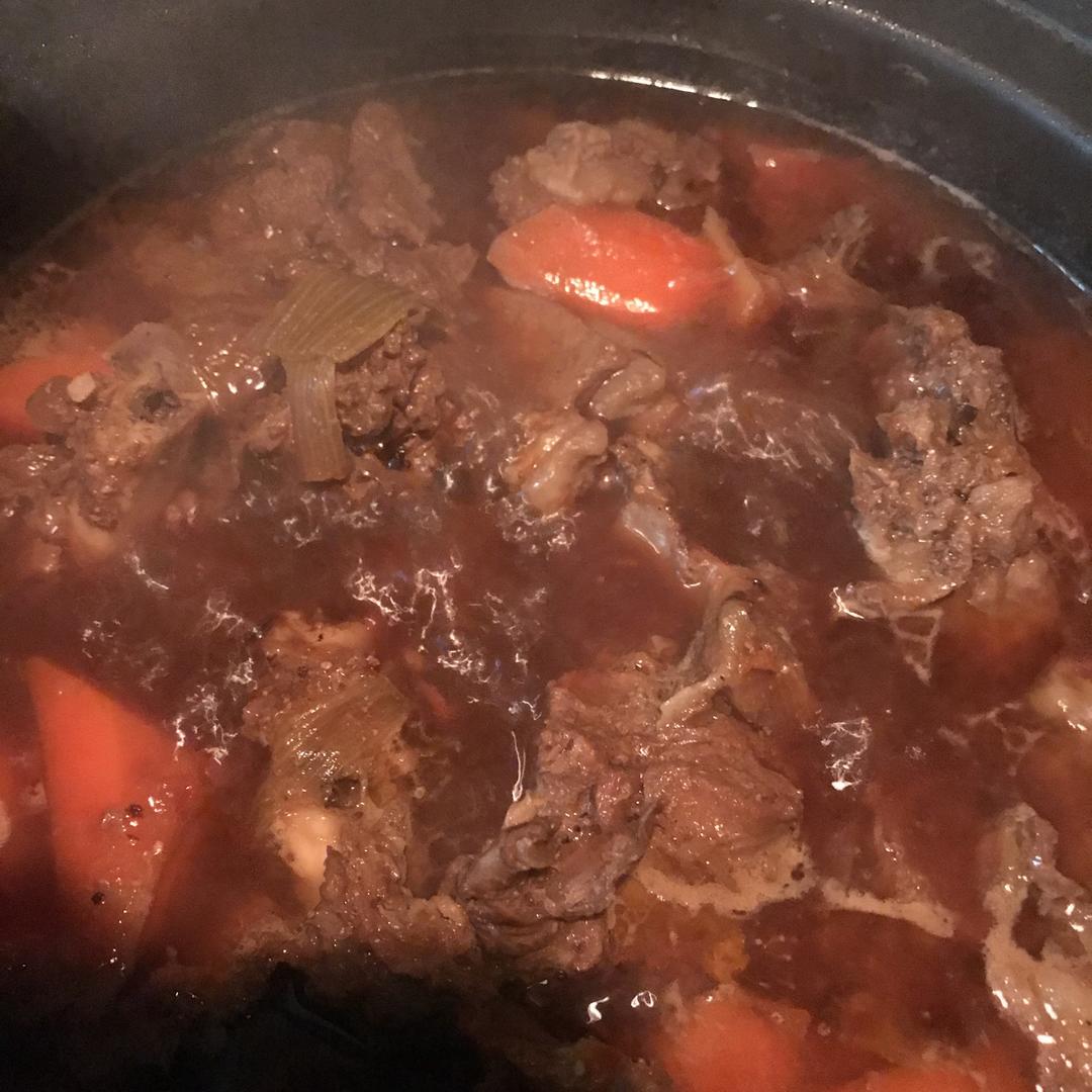 迷迭香：老北京秘制羊蝎子