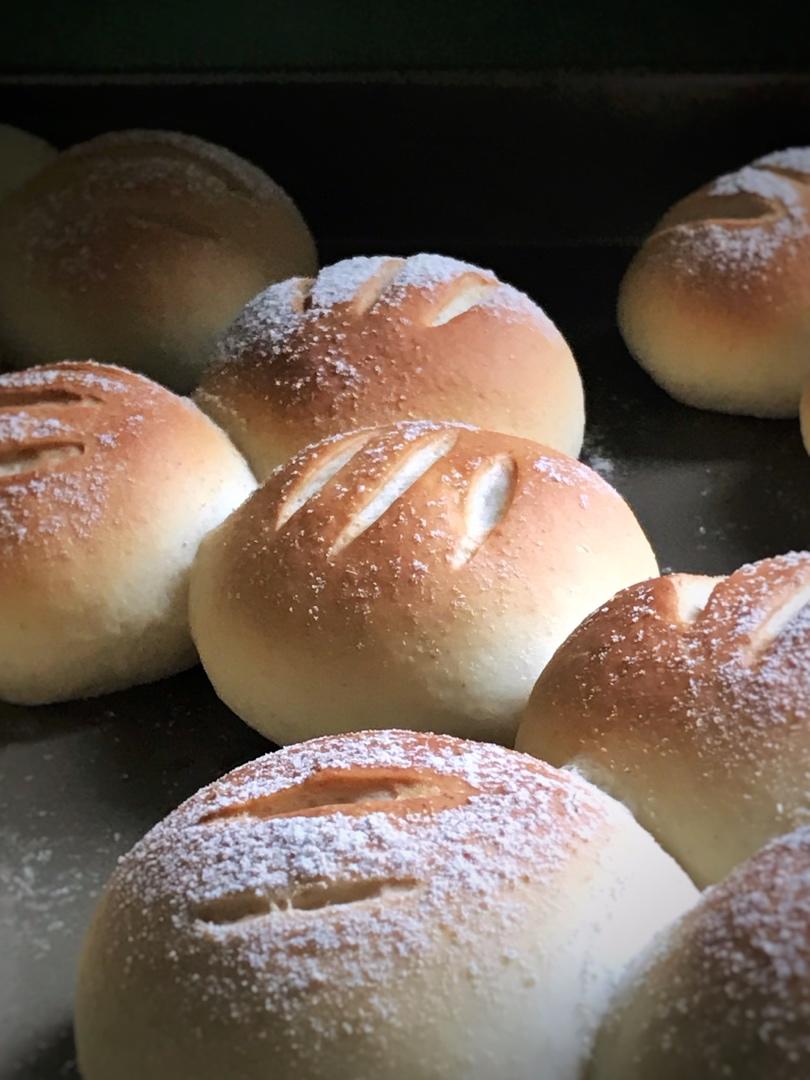 香芋花环小面包