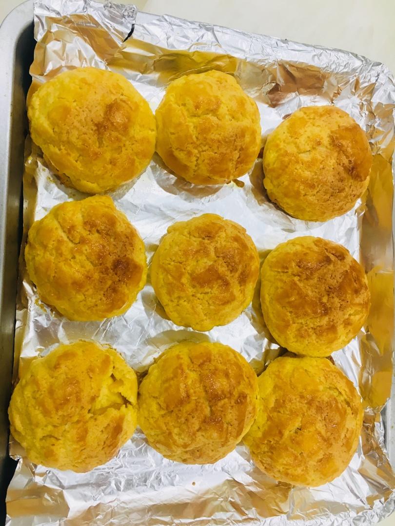 香酥柔软的港式菠萝包
