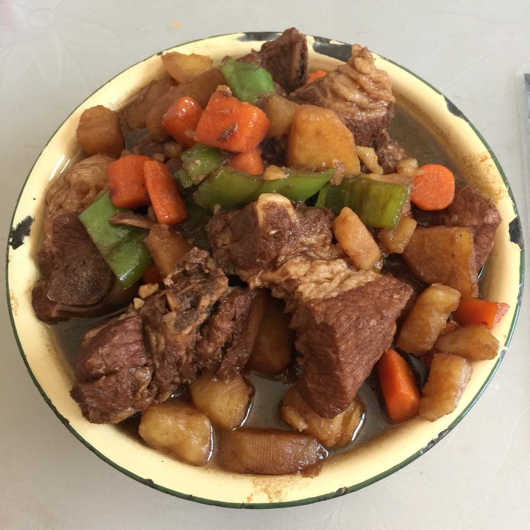 土豆炖排骨