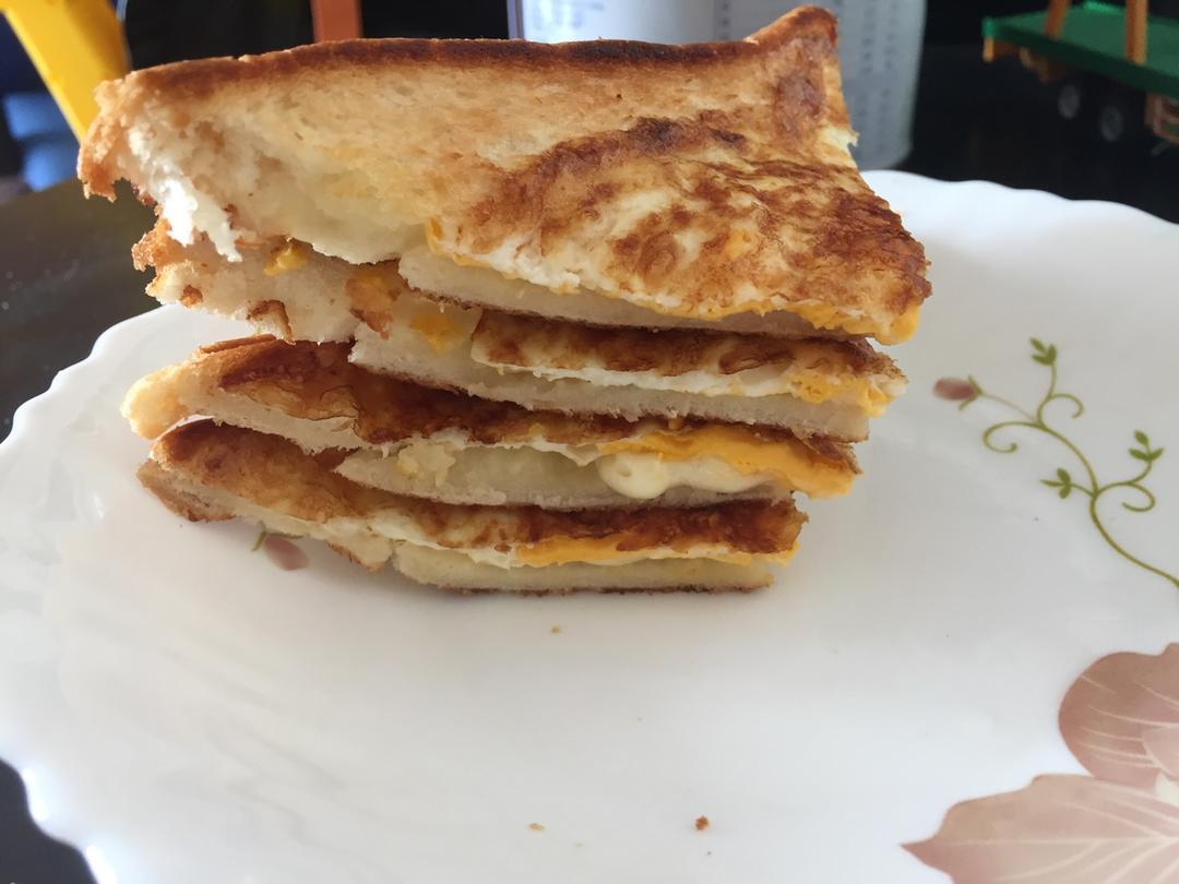 芝士鸡蛋面包片