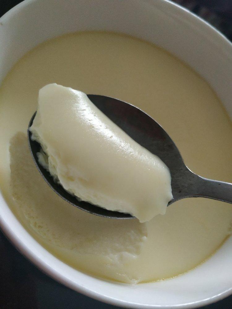 嫩滑牛奶炖蛋