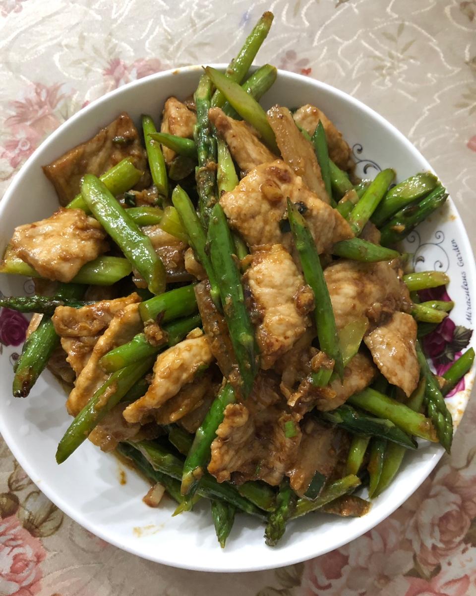芦笋炒肉