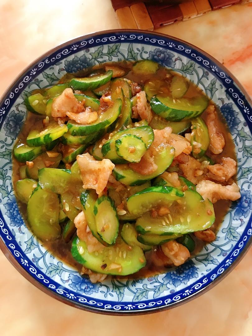 黄瓜炒肉