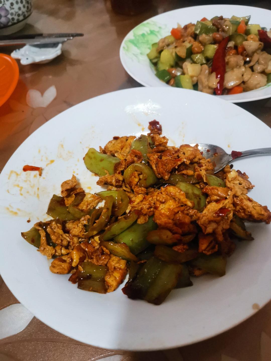 超级下饭的虎皮青椒炒鸡蛋，香辣入味