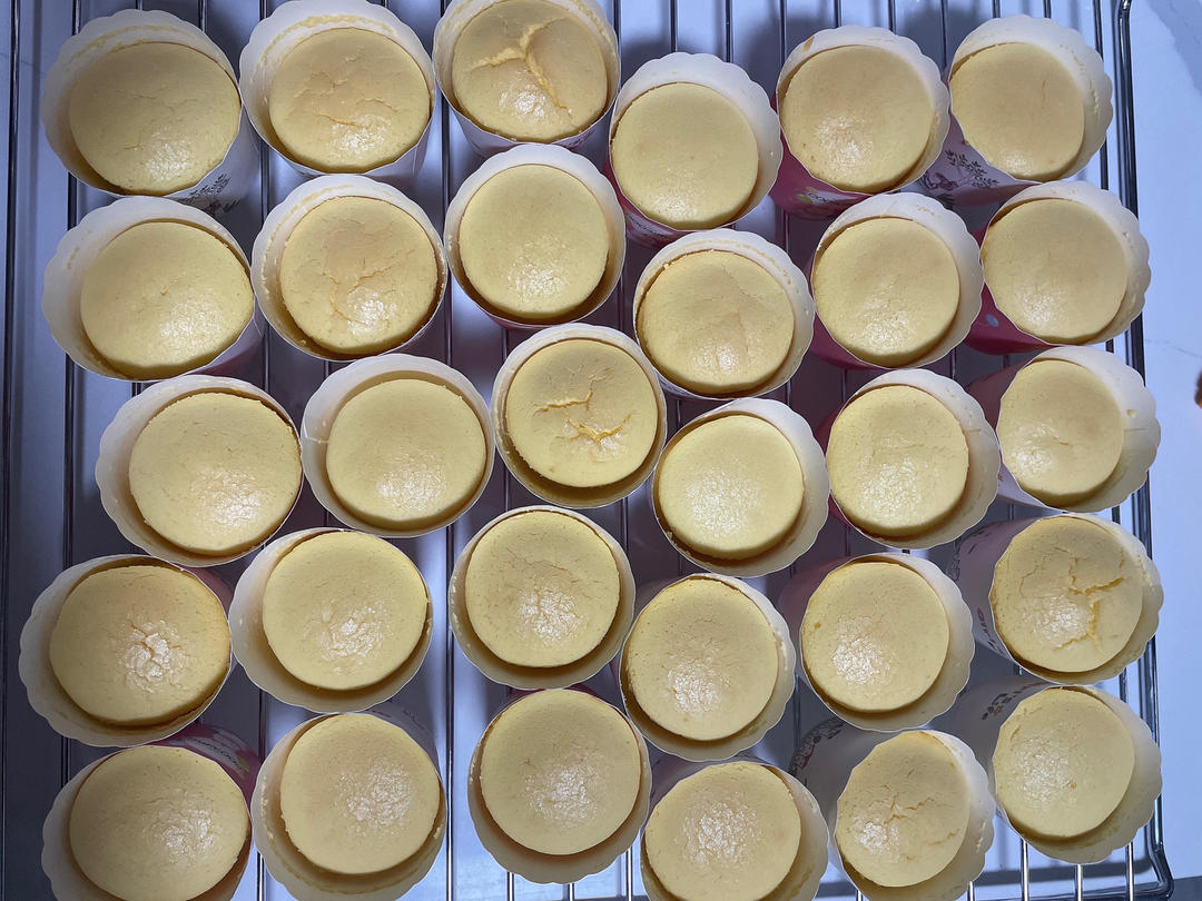 纸杯蛋糕 🧁酸奶小蛋糕   ——附视频