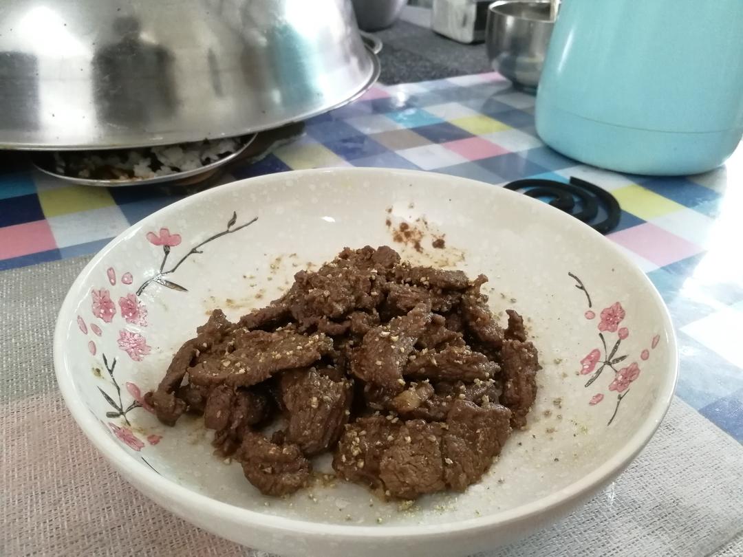 老爸爱心炒牛肉的做法