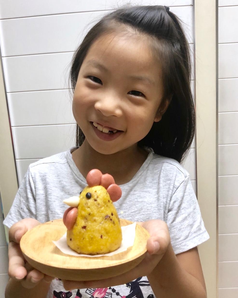 老妈带我下厨房——【小公鸡红枣窝头】