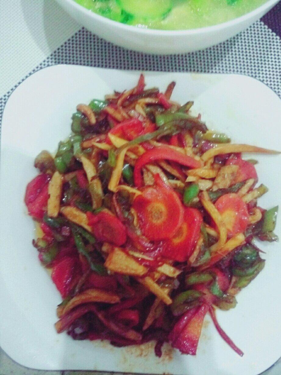 青椒素炒杏鲍菇