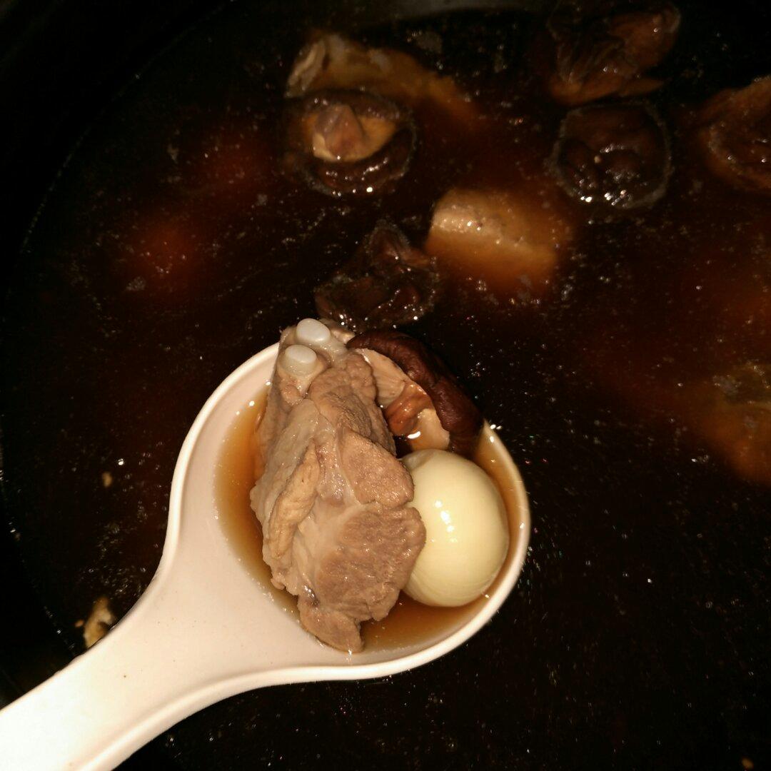 马来西亚肉骨茶（丰富配料版）
