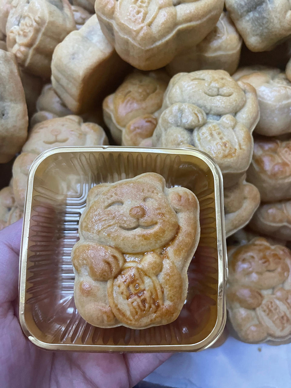 广式月饼—蛋黄莲蓉月饼