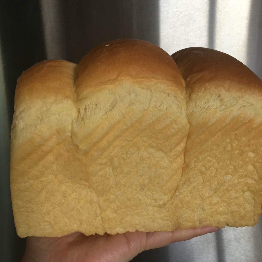 牛奶鸡蛋吐司