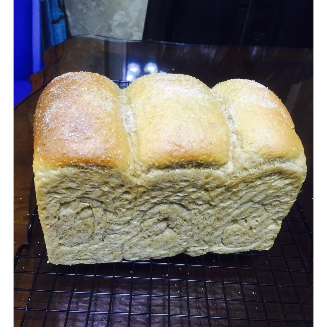 100%全麦黑糖土司