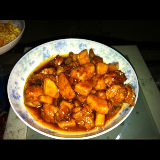 土豆炖鸡块