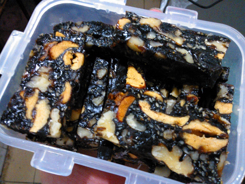 核桃桂圆芝麻红枣阿胶膏