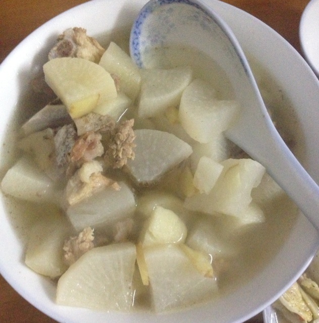 萝卜排骨汤