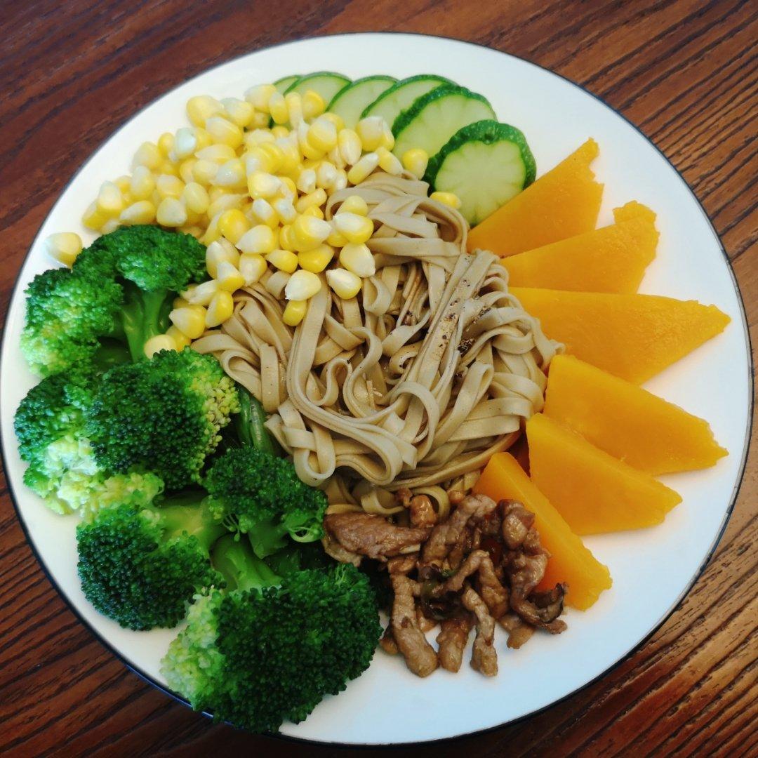 荞麦面沙拉