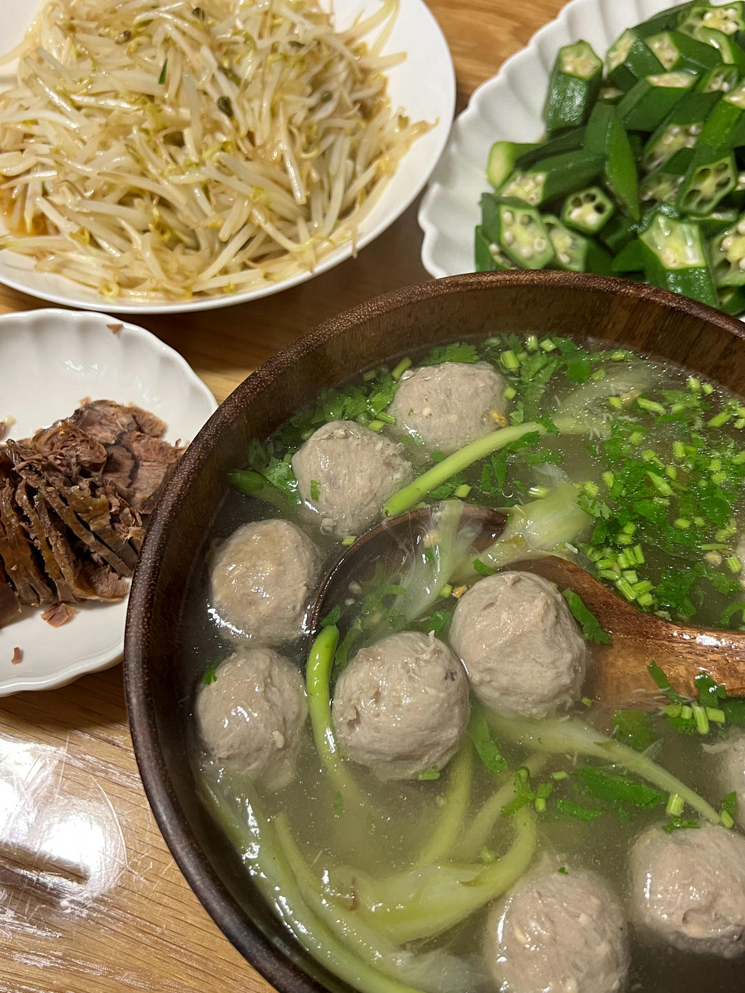 昙花牛筋丸汤