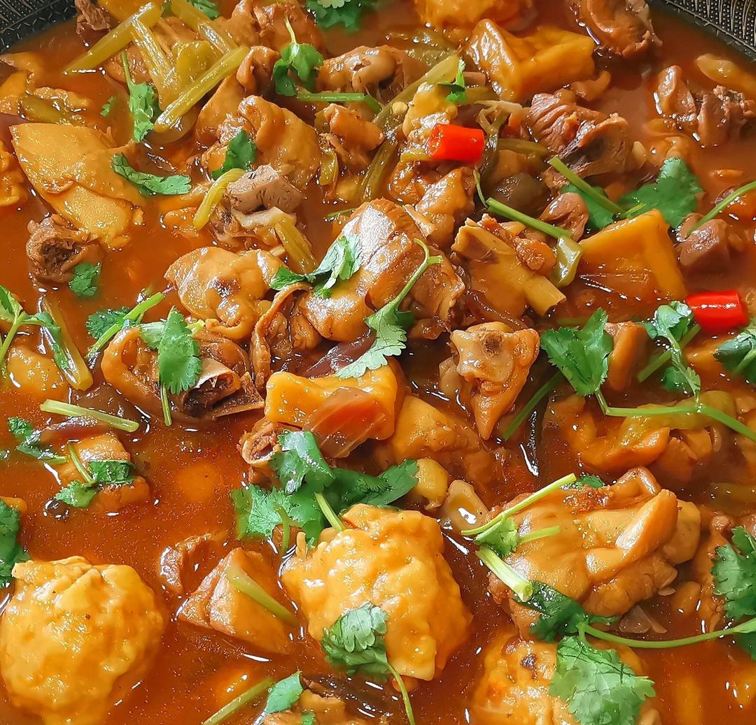 『荤』鸡公煲·商的做法