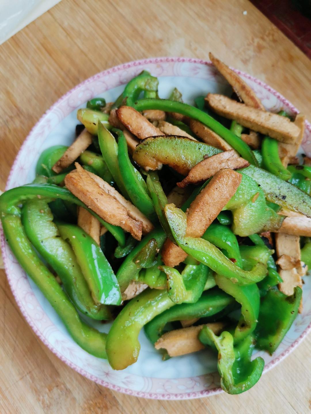 家常青椒豆干
