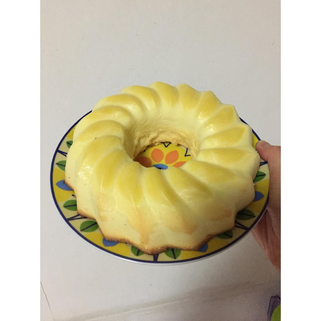 烤箱做蛋糕（戚风蛋糕的做法）
