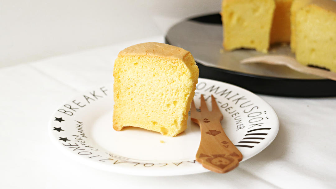 基础戚风（好记、适合奶油抹面、裱花的蛋糕体）