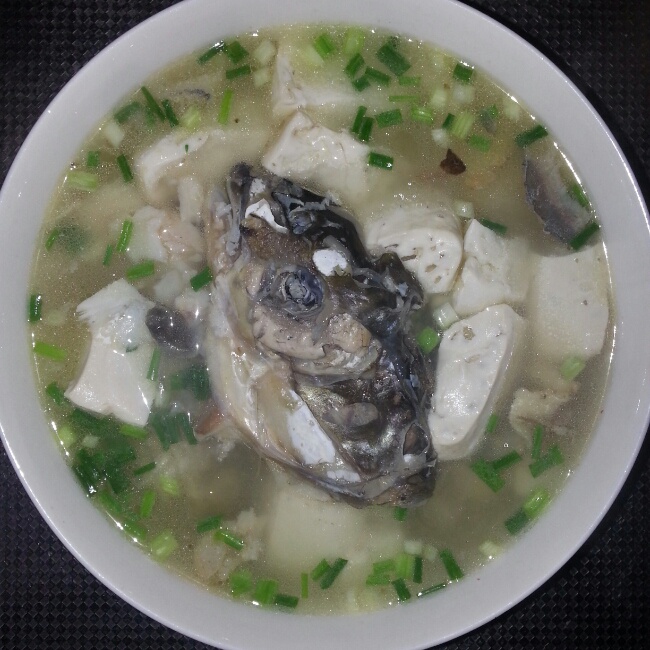鱼头豆腐汤