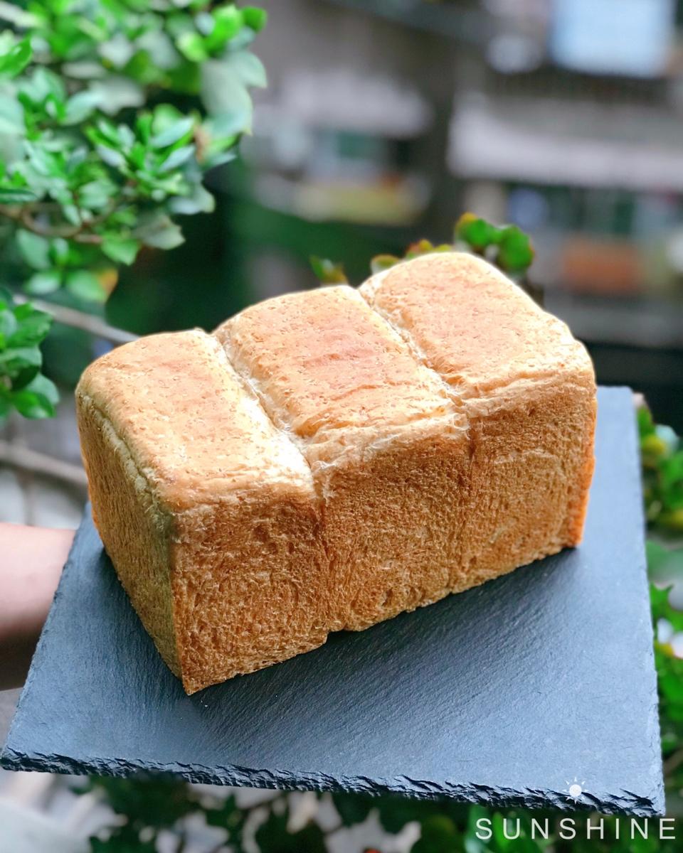 全麦吐司（50%全麦含量）低卡，低热量