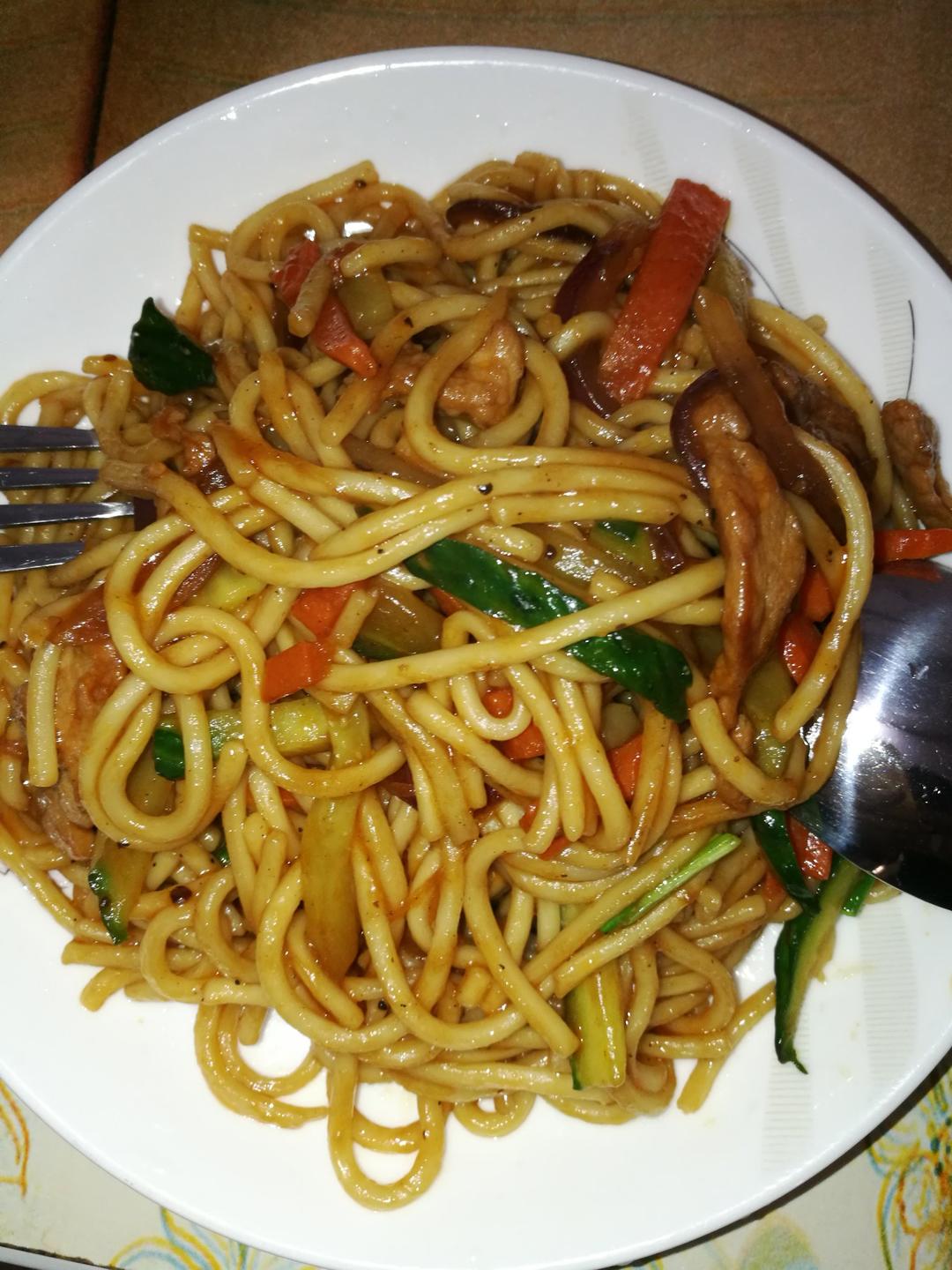 肉丝炒面