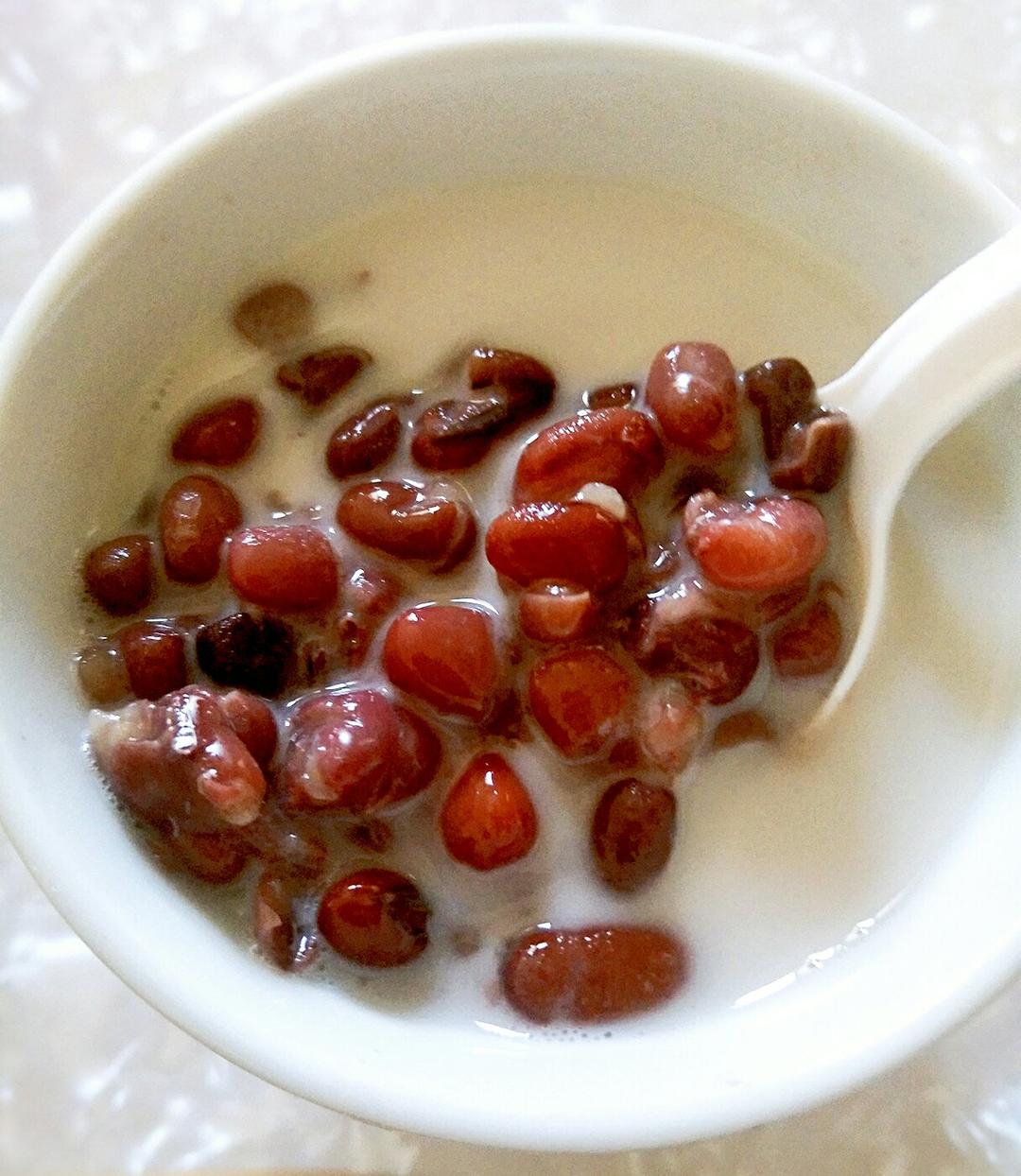 红豆牛奶