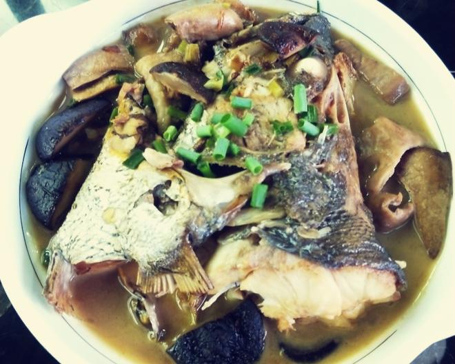 鮸鱼头😘温州人民最爱的家烧鮸鱼头。。的做法
