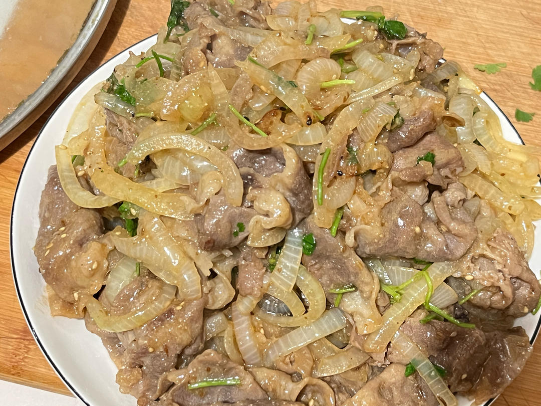 🔥浓浓烧烤味❗️㊙️快手葱爆孜然羊肉片