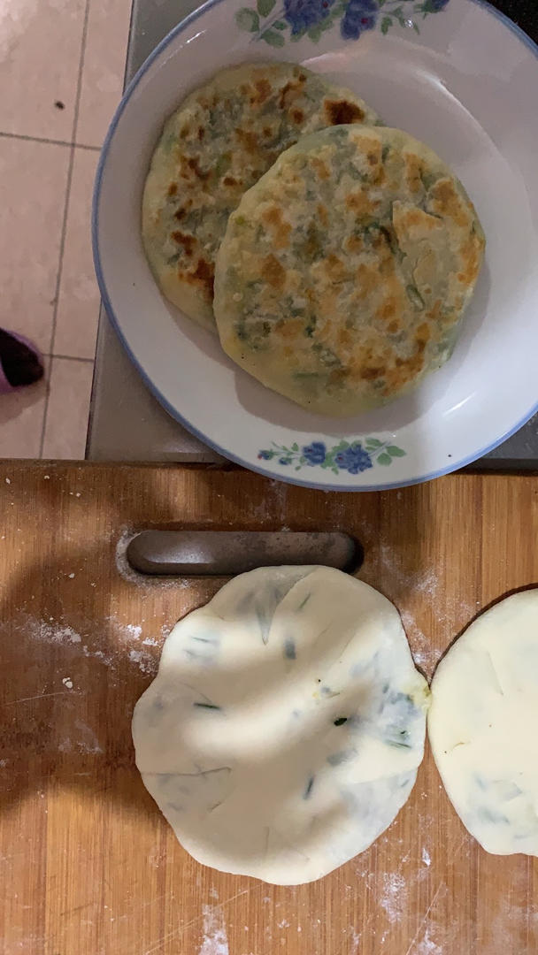 韭菜鸡蛋馅饼