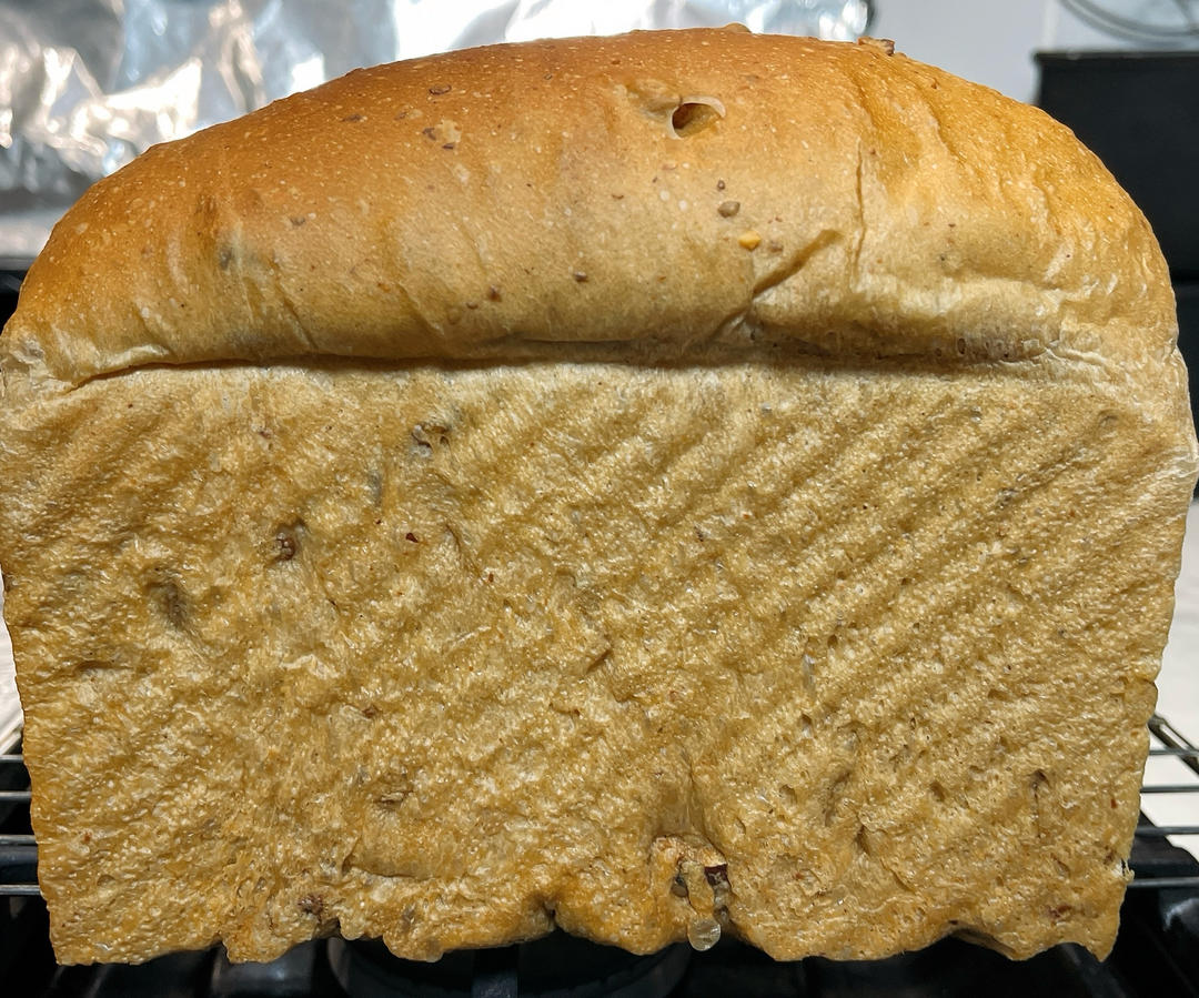 太香了，带点摩卡味道的咖啡核桃吐司！