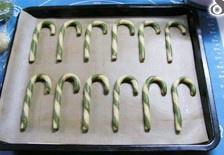 圣诞节拐杖饼干的做法 步骤7