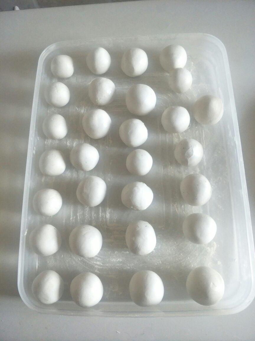 花生黑芝麻汤圆