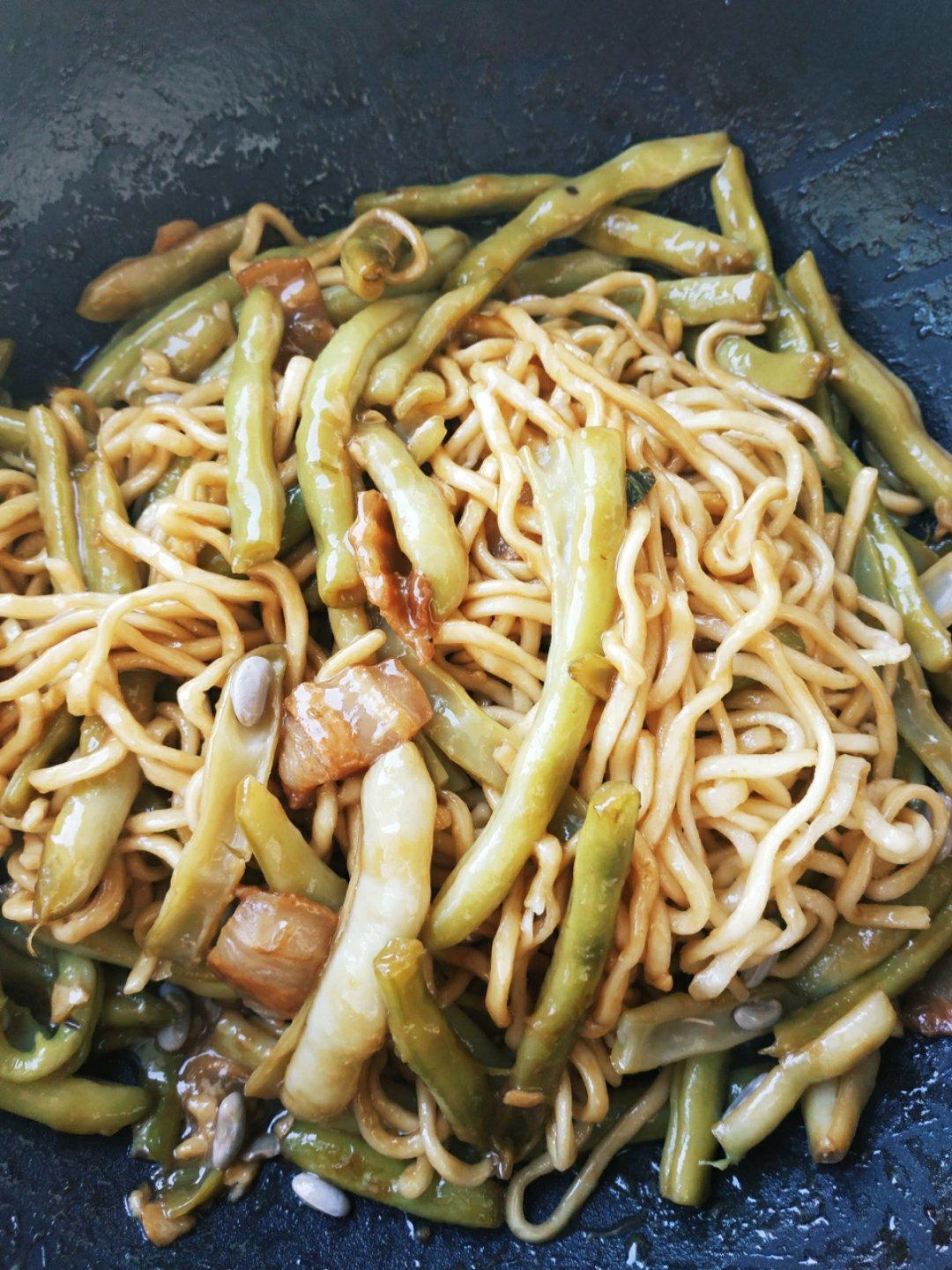 豆角焖面