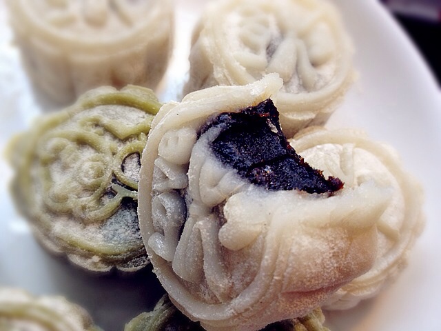 冰皮枣泥馅月饼