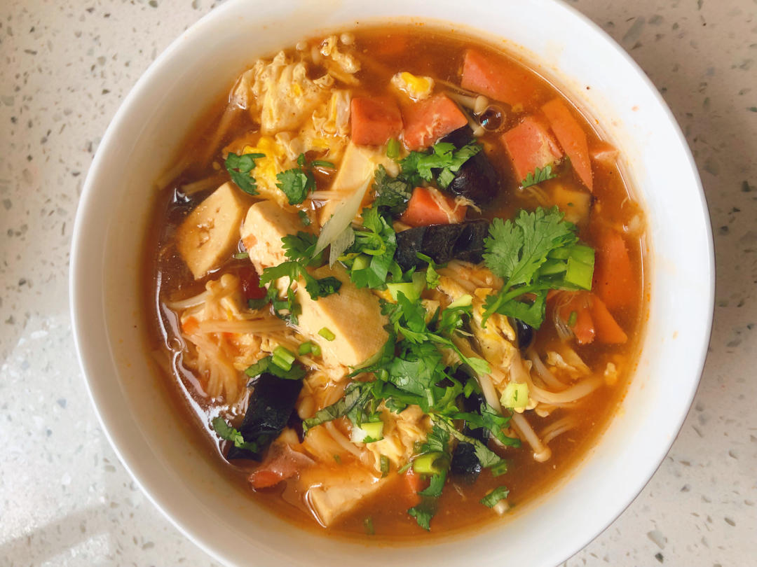 巨开胃巨好喝，10分钟搞定番茄酸辣汤冬季必喝。