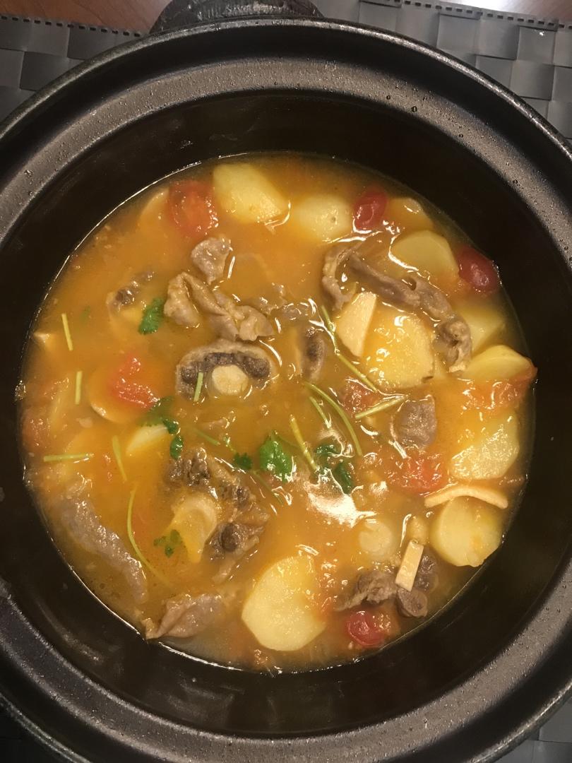番茄牛尾汤
