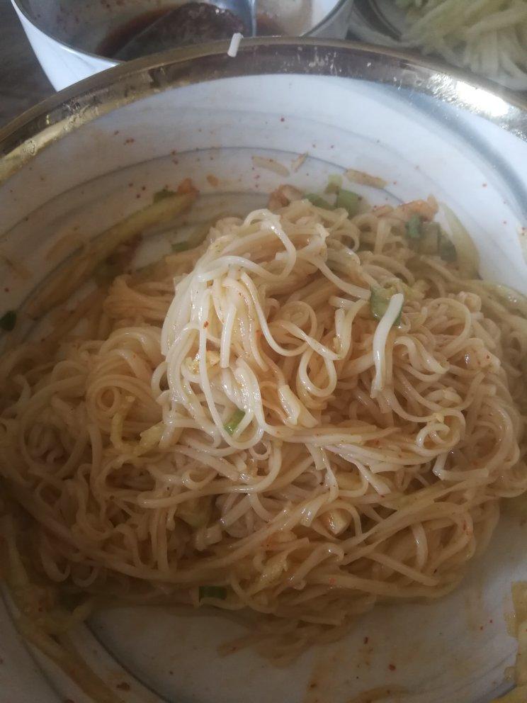 姥姥的爽口凉面！（干拌挂面）